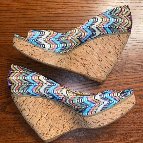 Nine West Wedges size 7.5 - Picture 2 of 8